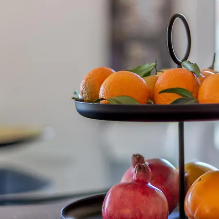 Lägenhet Elegant One-bedroom 500mt From The Fair Bologna