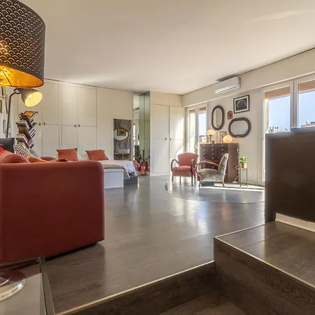 Elegant One-bedroom 500mt From The Fair 아파트 볼로냐