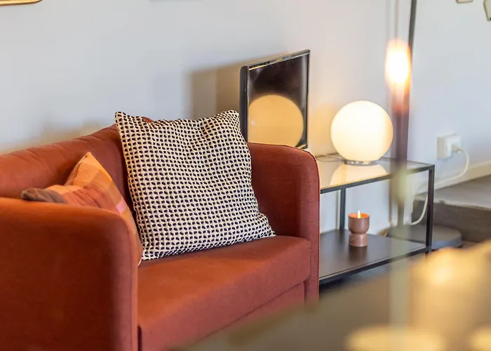 Elegant One-bedroom 500mt From The Fair Apartmán