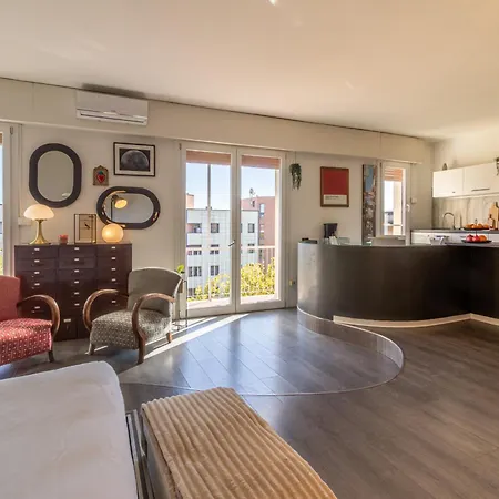 Apartment Elegant One-bedroom 500mt From The Fair Bologna