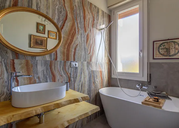 Elegant One-bedroom 500mt From The Fair בולוניה
