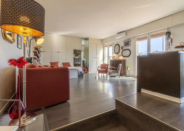 Elegant One-bedroom 500mt From The Fair דירה בולוניה